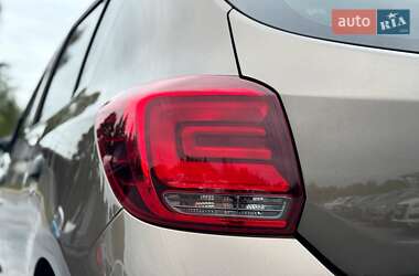 Хэтчбек Renault Sandero 2020 в 