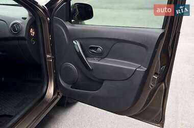 Хэтчбек Renault Sandero 2020 в 