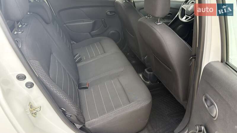 Хэтчбек Renault Sandero 2020 в Киеве