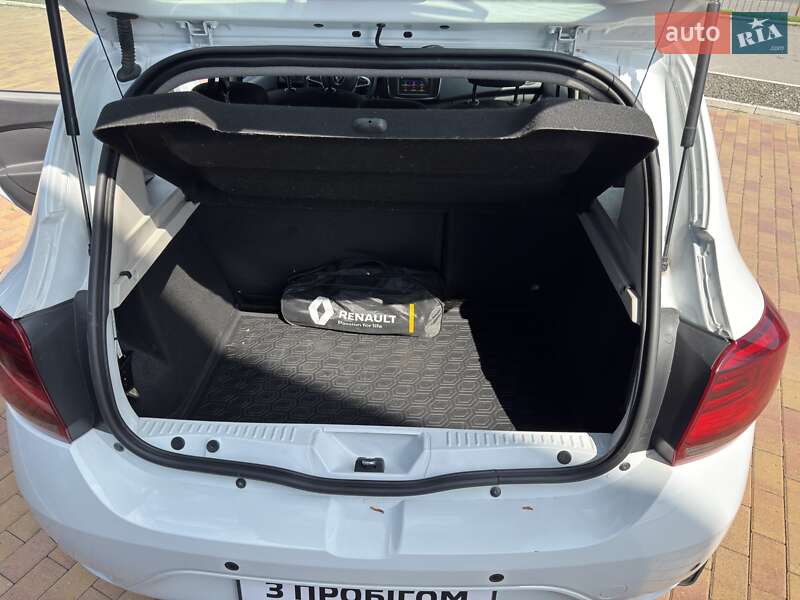 Хэтчбек Renault Sandero 2020 в Хмельницком