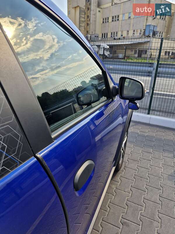 Хэтчбек Renault Sandero 2020 в Киеве