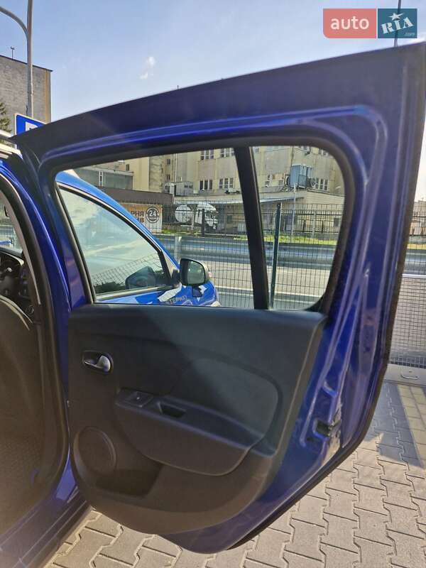 Хэтчбек Renault Sandero 2020 в Киеве