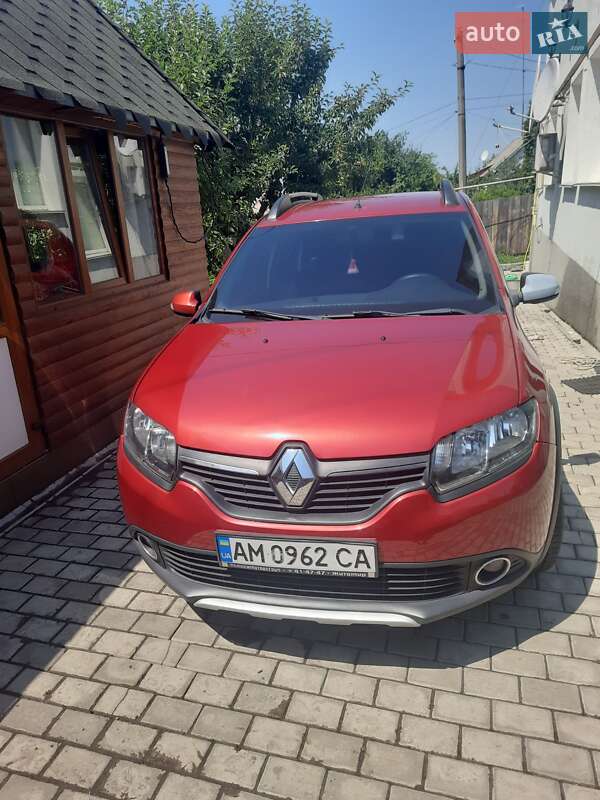 Хэтчбек Renault Sandero 2016 в Житомире
