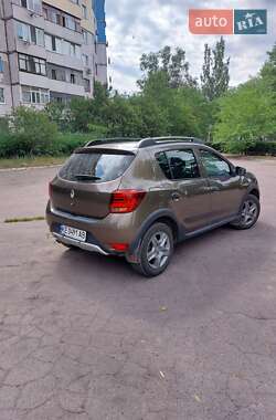 Хэтчбек Renault Sandero 2021 в 