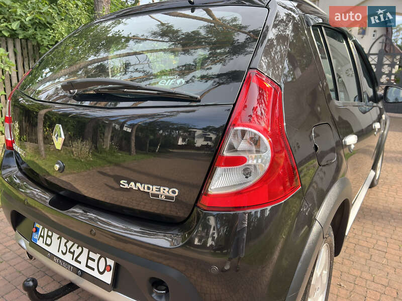 Хэтчбек Renault Sandero 2012 в Киеве