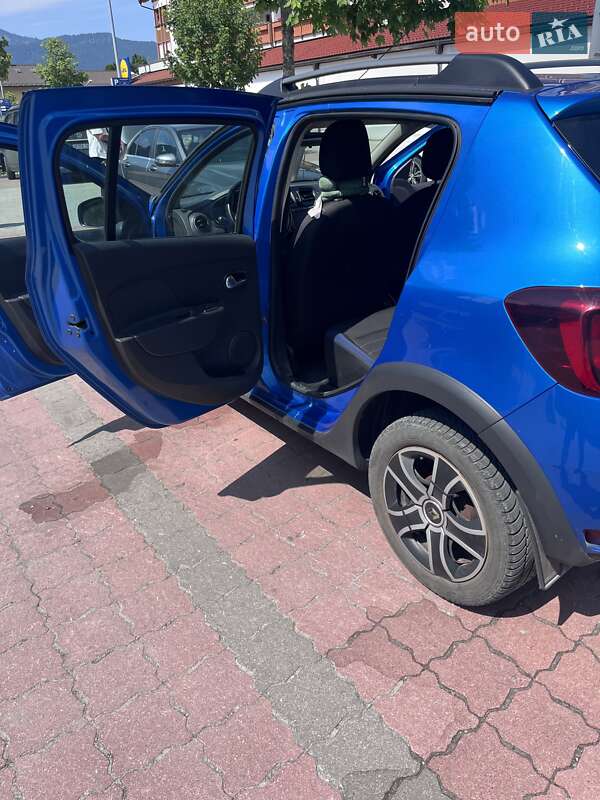 Хэтчбек Renault Sandero 2020 в Киеве