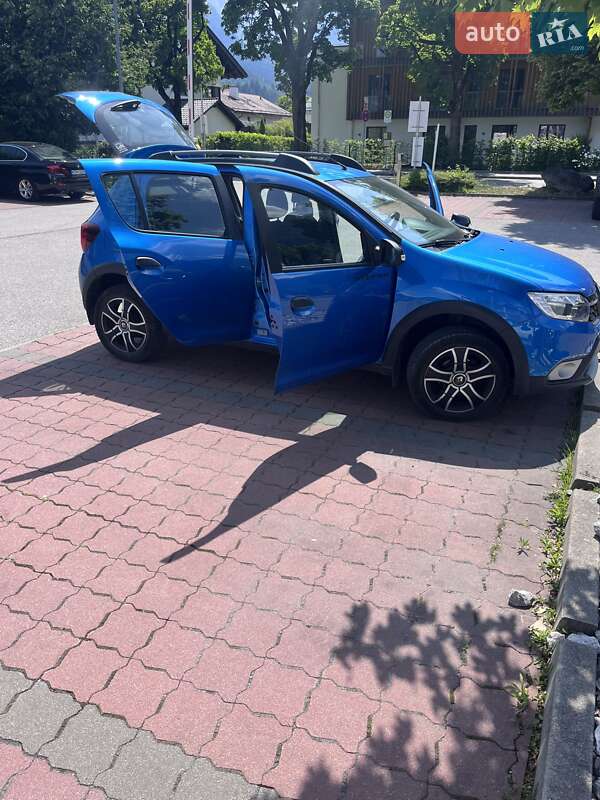 Хэтчбек Renault Sandero 2020 в Киеве