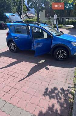 Хэтчбек Renault Sandero 2020 в 