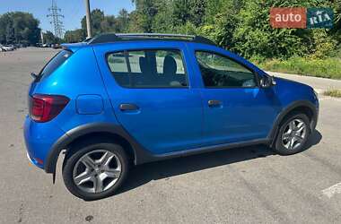 Хэтчбек Renault Sandero 2017 в 