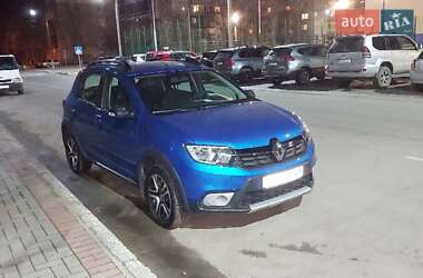 Хэтчбек Renault Sandero 2020 в Измаиле