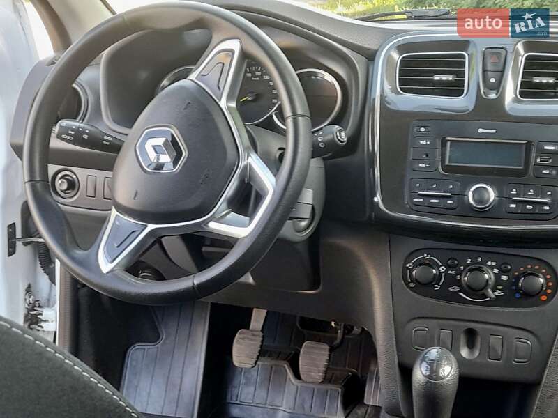 Хэтчбек Renault Sandero 2020 в Березане