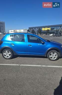 Хетчбек Renault Sandero 2013 в Києві