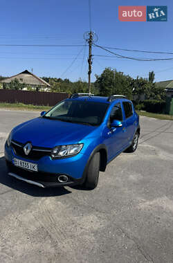 Хетчбек Renault Sandero 2015 в Горішніх Плавнях