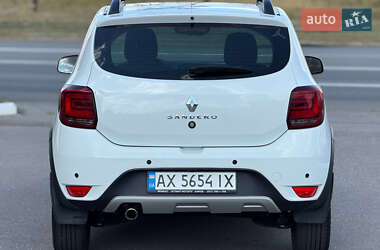 Хэтчбек Renault Sandero 2020 в 