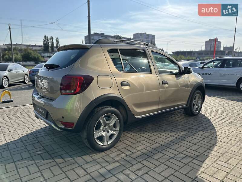 Хэтчбек Renault Sandero 2020 в Киеве
