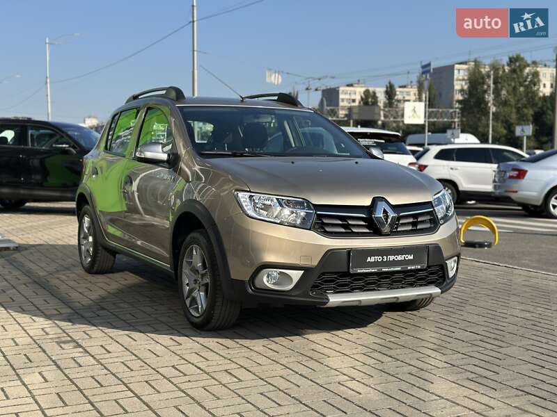 Хэтчбек Renault Sandero 2020 в Киеве