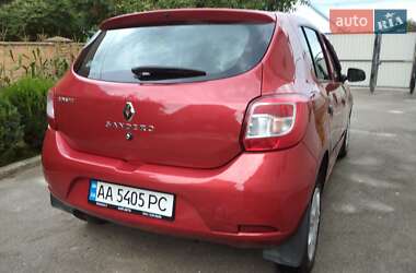 Хэтчбек Renault Sandero 2016 в 
