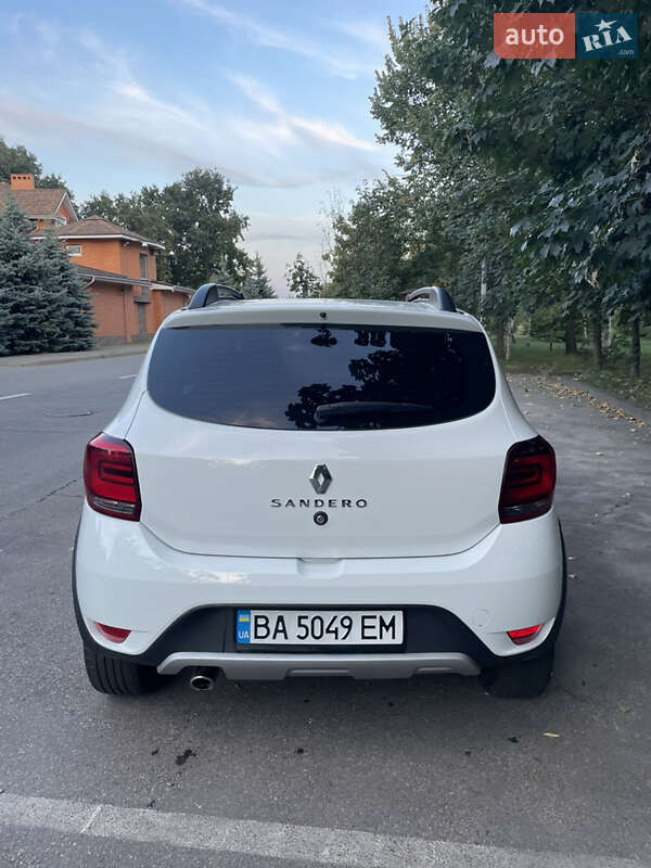 Хэтчбек Renault Sandero 2021 в Киеве