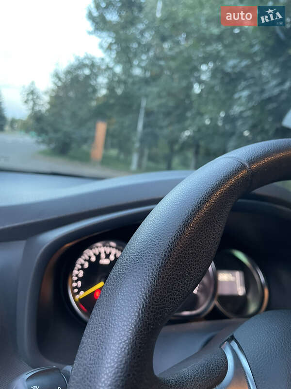 Хэтчбек Renault Sandero 2021 в Киеве