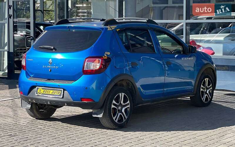 Хэтчбек Renault Sandero 2014 в Ивано-Франковске