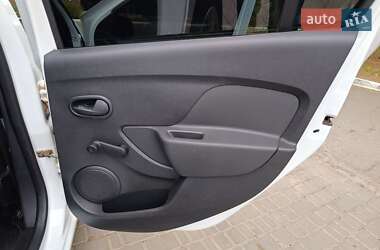 Хэтчбек Renault Sandero 2020 в 
