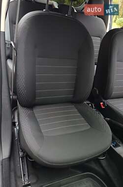 Хэтчбек Renault Sandero 2020 в 