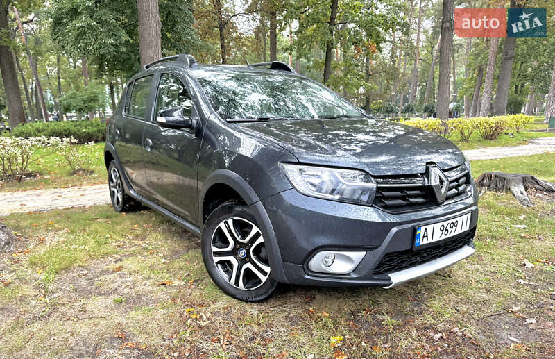 Хэтчбек Renault Sandero 2020 в 