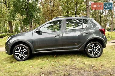 Хэтчбек Renault Sandero 2020 в 