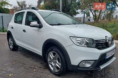 Хэтчбек Renault Sandero 2017 в 