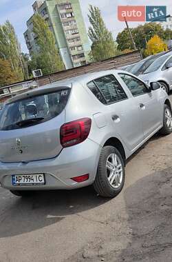 Хэтчбек Renault Sandero 2021 в 