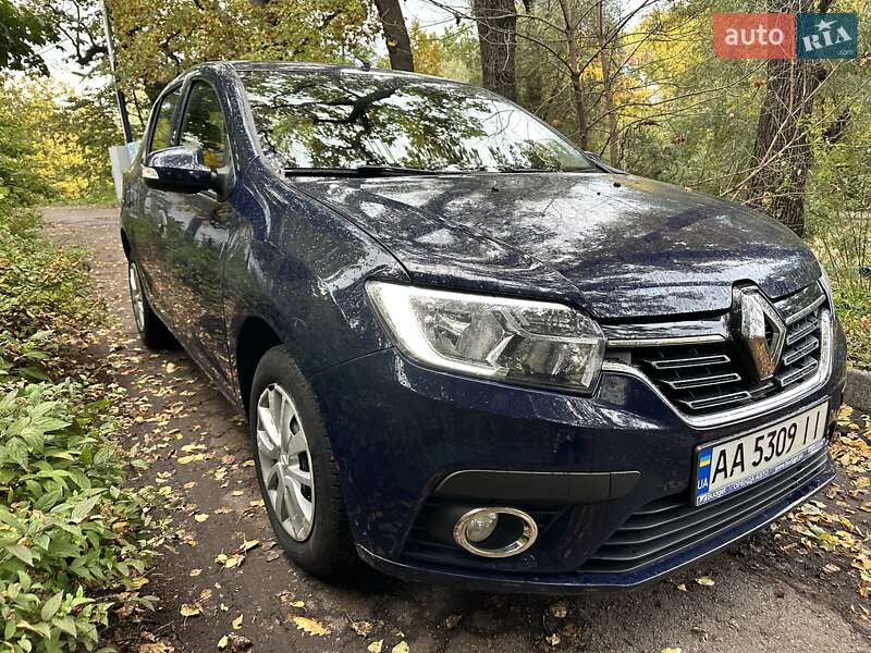 Хэтчбек Renault Sandero 2019 в 