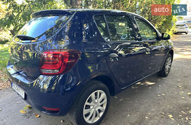 Хэтчбек Renault Sandero 2019 в 