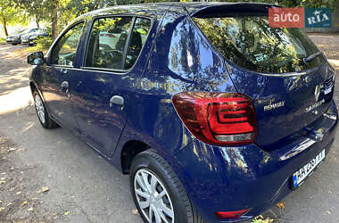 Хэтчбек Renault Sandero 2019 в 