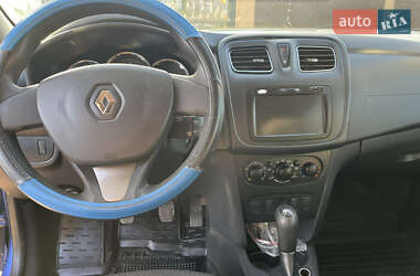 Хэтчбек Renault Sandero 2014 в 