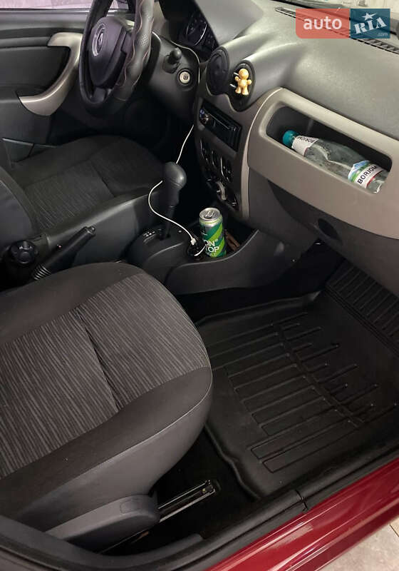 Хэтчбек Renault Sandero 2011 в Николаеве