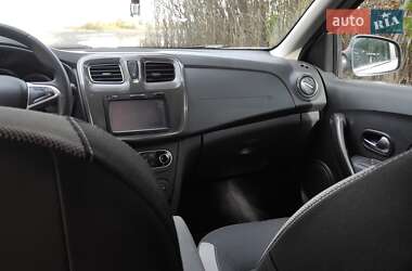 Хэтчбек Renault Sandero 2018 в 