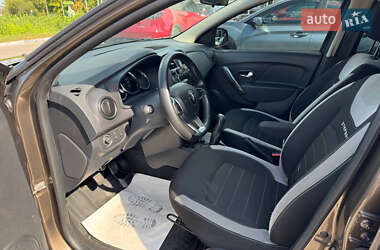 Хетчбек Renault Sandero 2019 в 