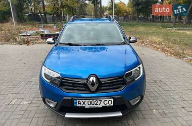 Хэтчбек Renault Sandero 2017 в 