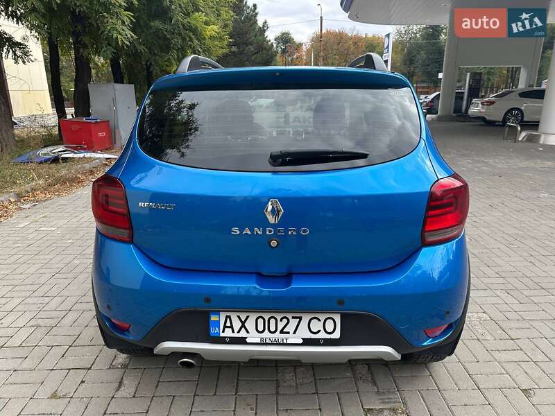 Хетчбек Renault Sandero 2017 в Дніпрі