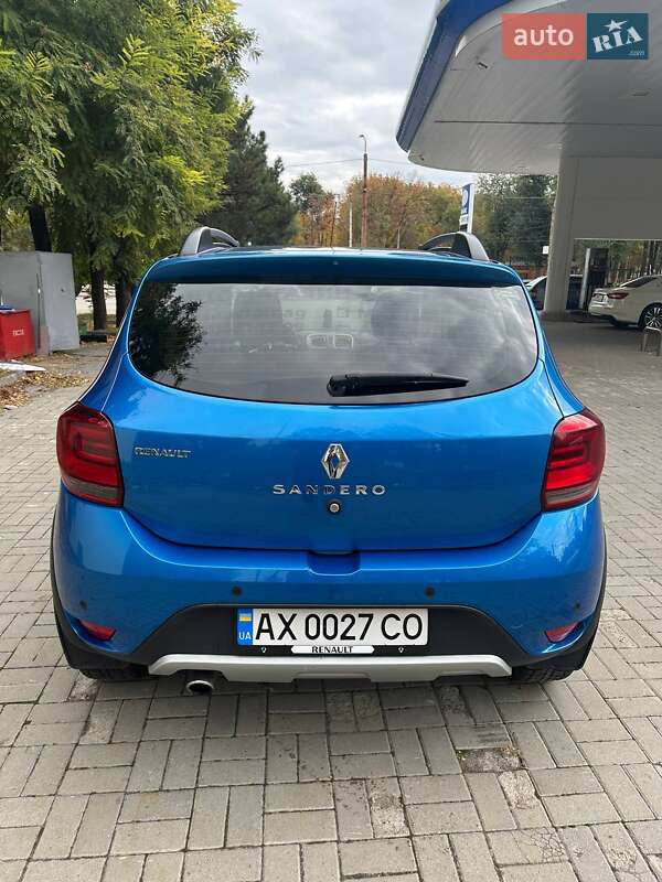 Хетчбек Renault Sandero 2017 в Дніпрі