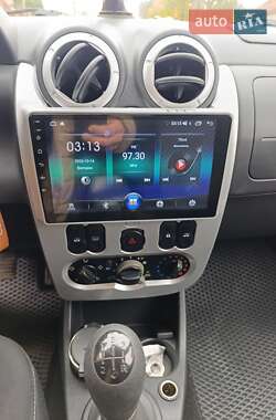 Хэтчбек Renault Sandero 2012 в Мукачево