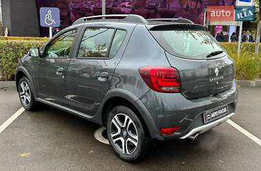 Хэтчбек Renault Sandero 2020 в 