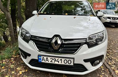 Хетчбек Renault Sandero 2019 в 