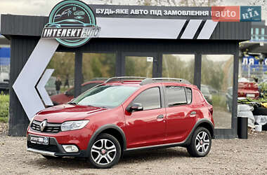 Хэтчбек Renault Sandero 2019 в 