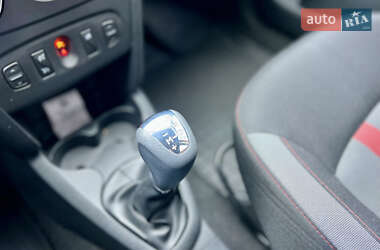 Хэтчбек Renault Sandero 2019 в 