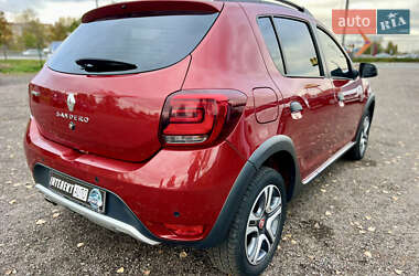 Хэтчбек Renault Sandero 2019 в 