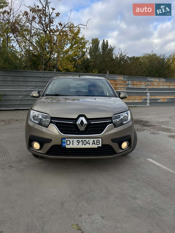 Хэтчбек Renault Sandero 2020 в 