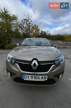 Хэтчбек Renault Sandero 2020 в 