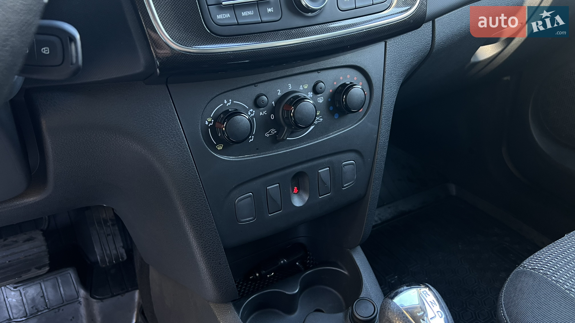 2020 Renault Sandero - мініатюра 13