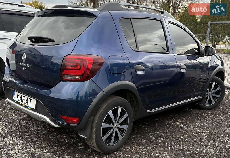 Хэтчбек Renault Sandero 2017 в Звенигородке